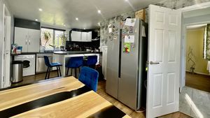 Photo 7- click for photo gallery